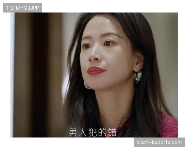 李梦随手背个包比我家装修还夸张，看到她就想去搬砖